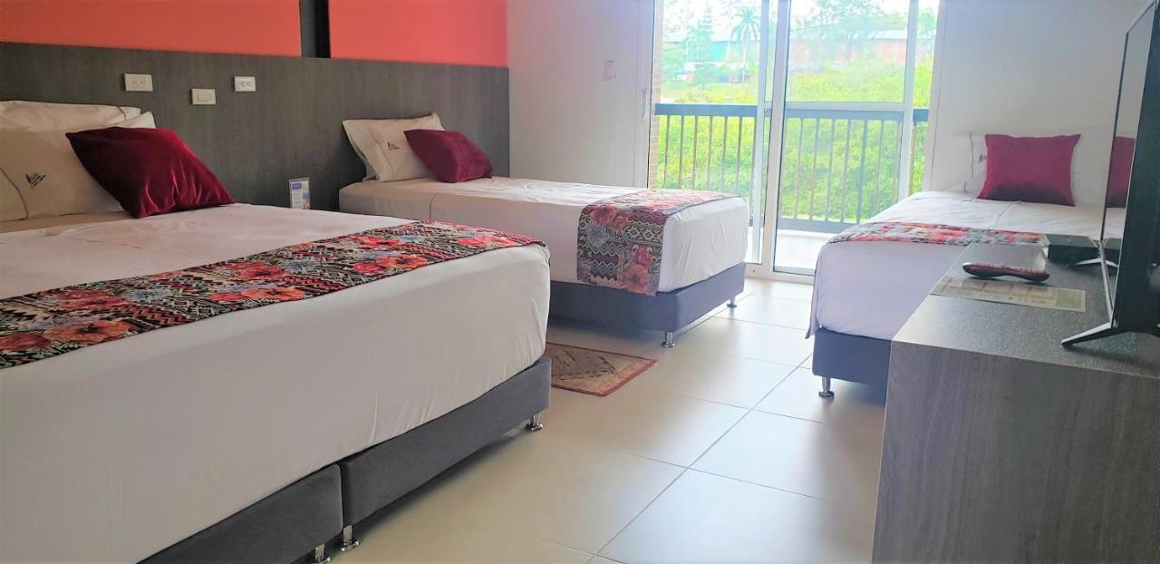 Villa Juana Hotel Cerritos ภายนอก รูปภาพ