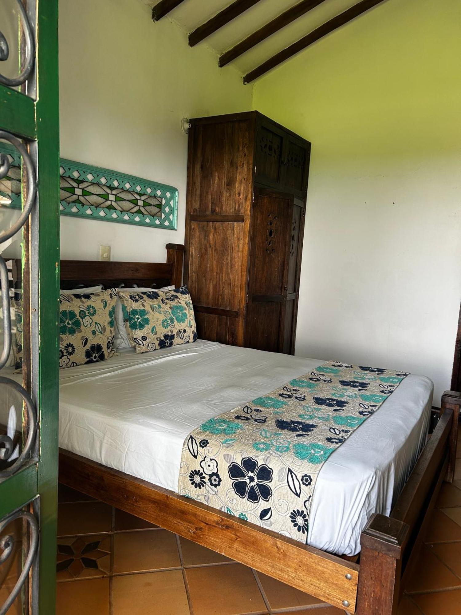 Villa Juana Hotel Cerritos ภายนอก รูปภาพ